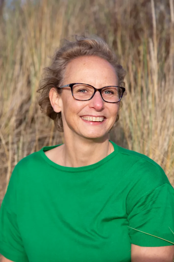Mireille Blommaert in de duinen